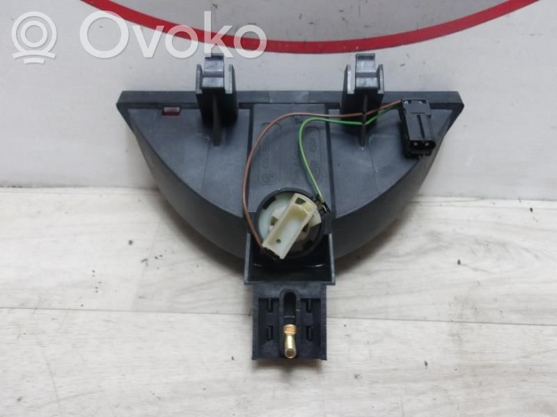 BMW 3 E36 Third/center stoplight 