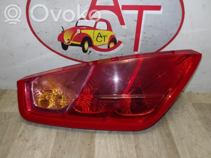Fiat Punto (199) Feux arrière / postérieurs