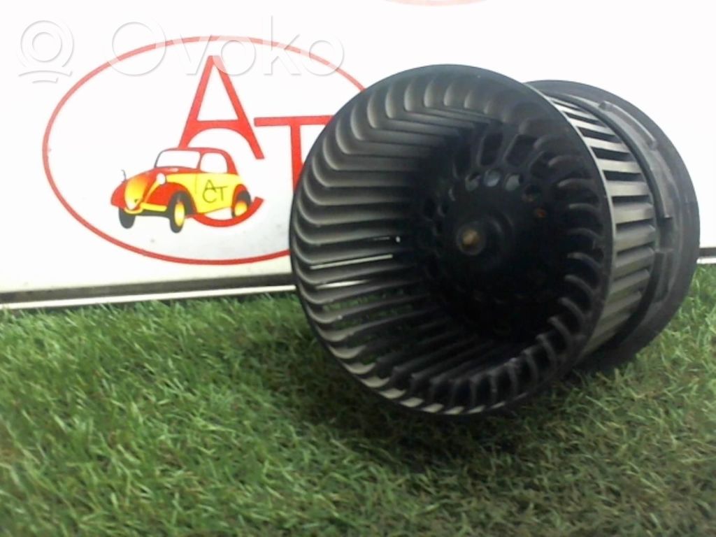 Peugeot 208 I Ventilator aerotermă 