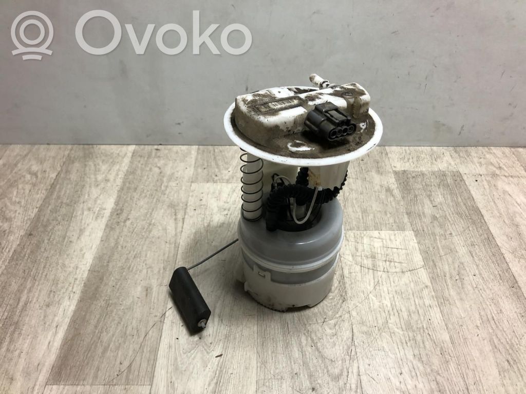 Renault Twingo II Pompa carburante immersa