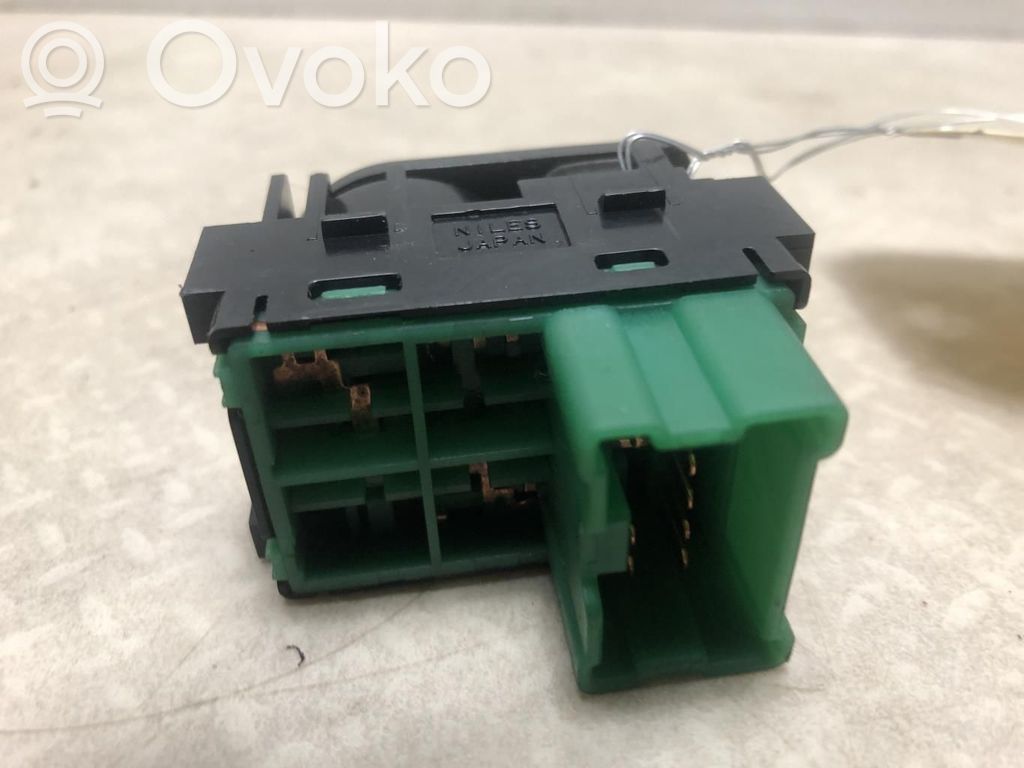 Interruttore specchietto retrovisore   25570JD01B,25570JD01B
