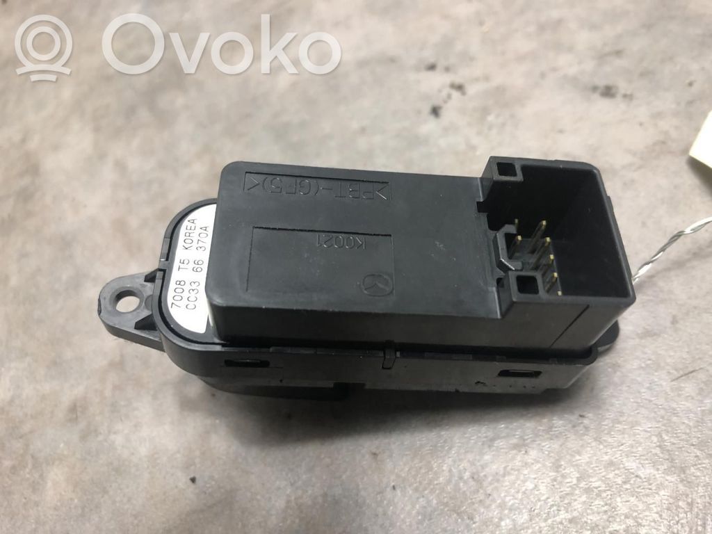 Interruptor del elevalunas eléctrico   CC3366370A,CC3366370A