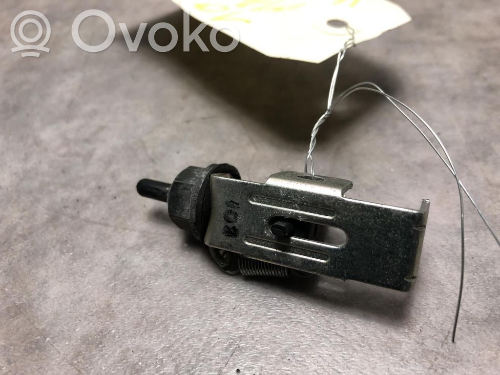 Mazda 5 Comutator deschidere clapetă rezervor 