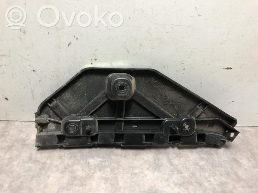 Dacia Dokker Staffa di rinforzo montaggio del paraurti posteriore