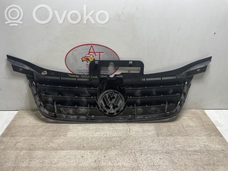 Volkswagen Touran I Griglia anteriore