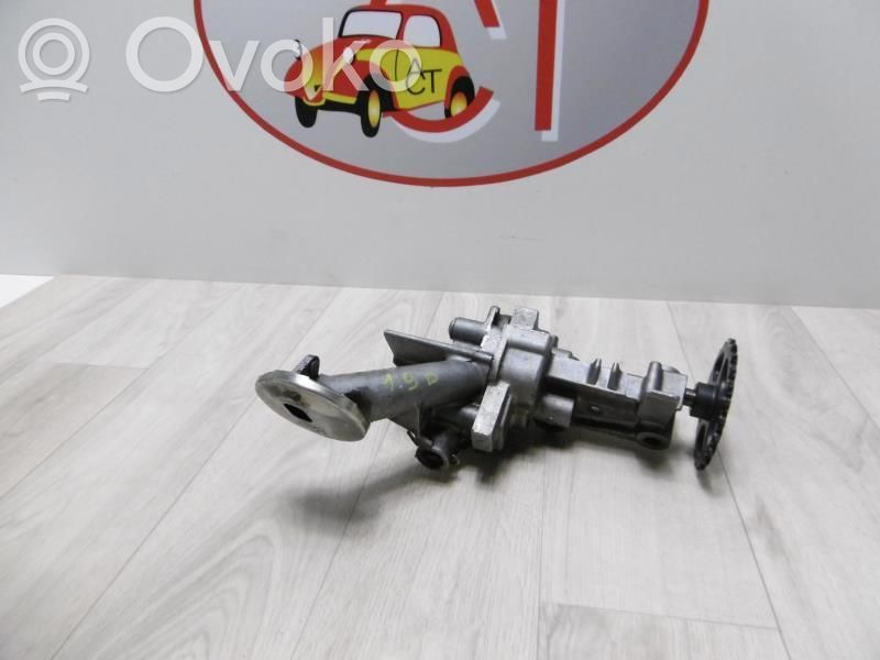 Renault Clio II Bomba de aceite 