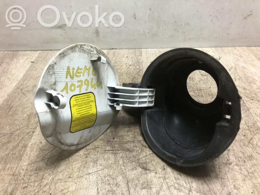 Klapka wlewu paliwa   00001517F6,00001517F6