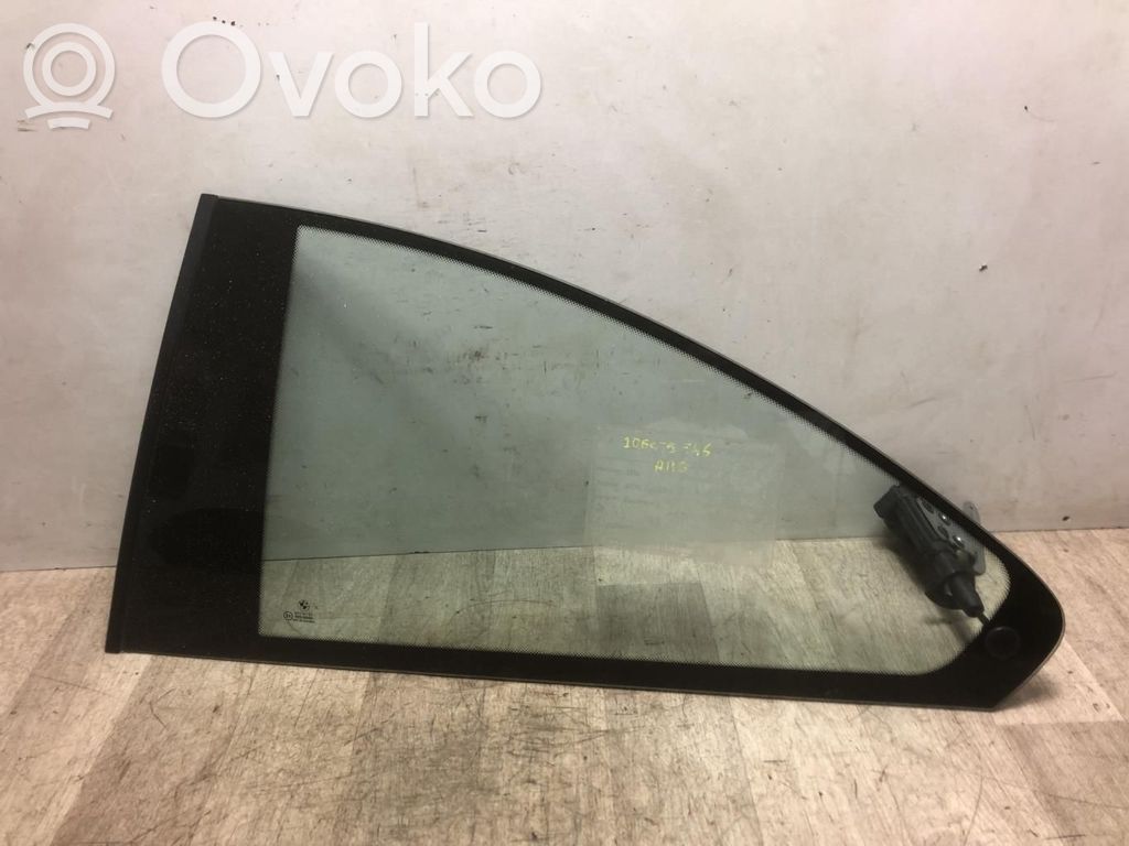 BMW 3 E46 Rear side window 