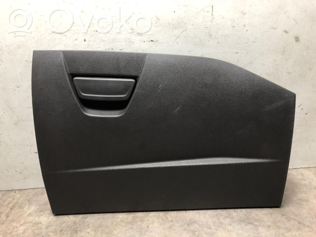 Ford Focus Daiktadėžė 