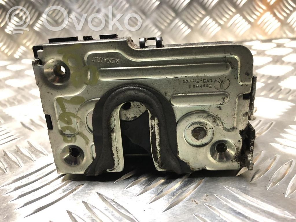 Dacia Duster Rear door lock 