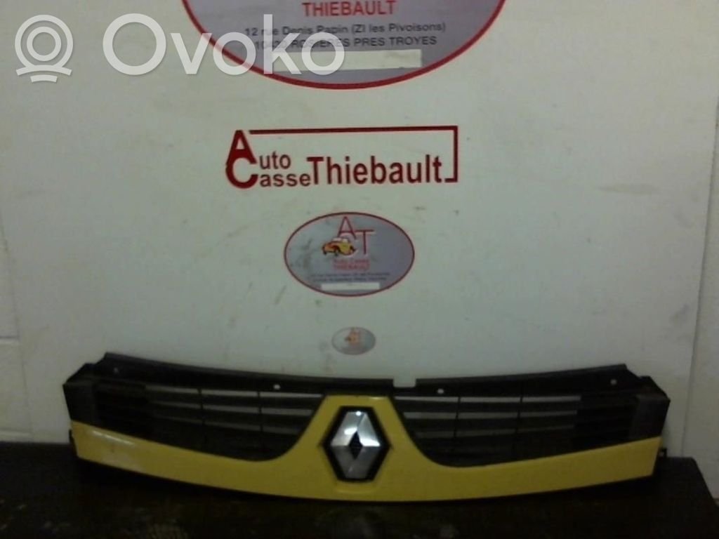 Renault Master II Front grill 