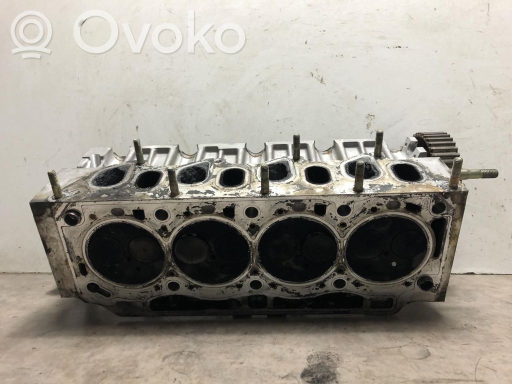 Culata del motor   7701478570,7701478570