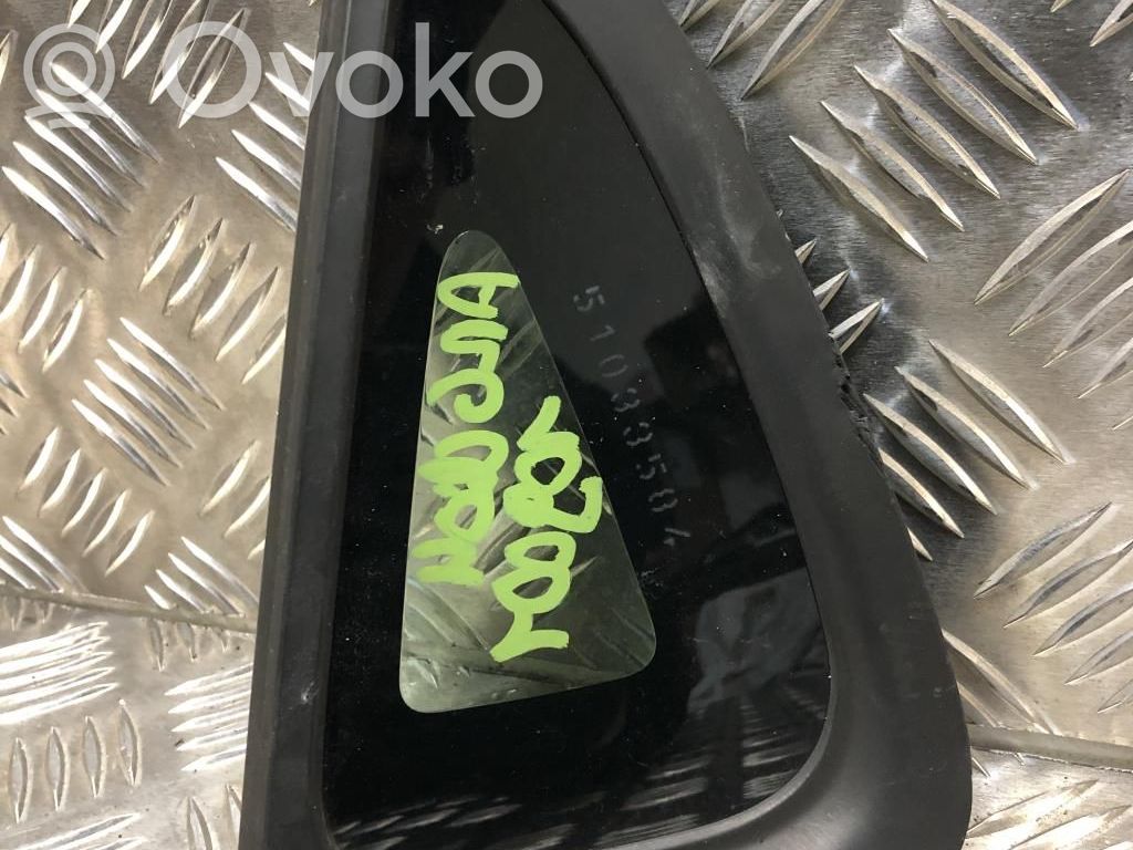 Renault Clio IV Rear side window 