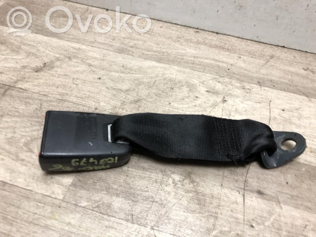 Takaistuimen turvavyön solki