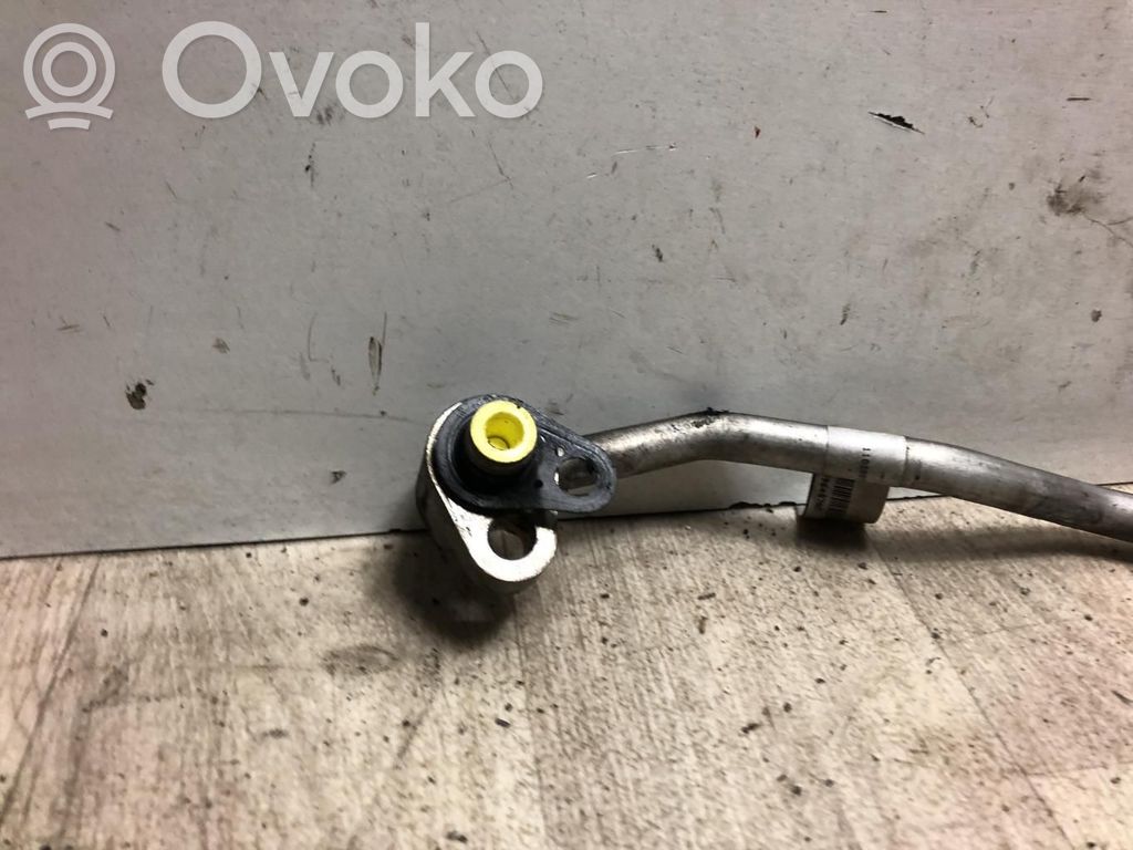 Ilmastointilaitteen putki (A/C)