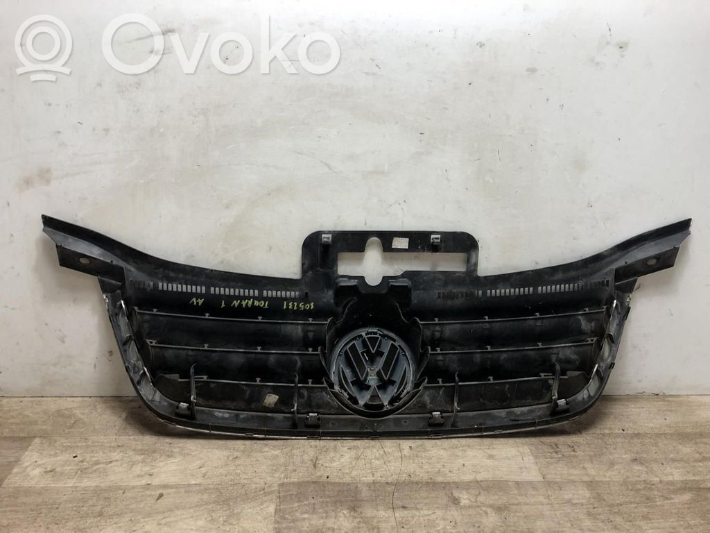 Volkswagen Touran I Griglia anteriore