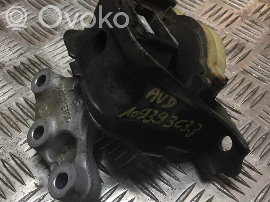 Citroen C3 Engine mount bracket 