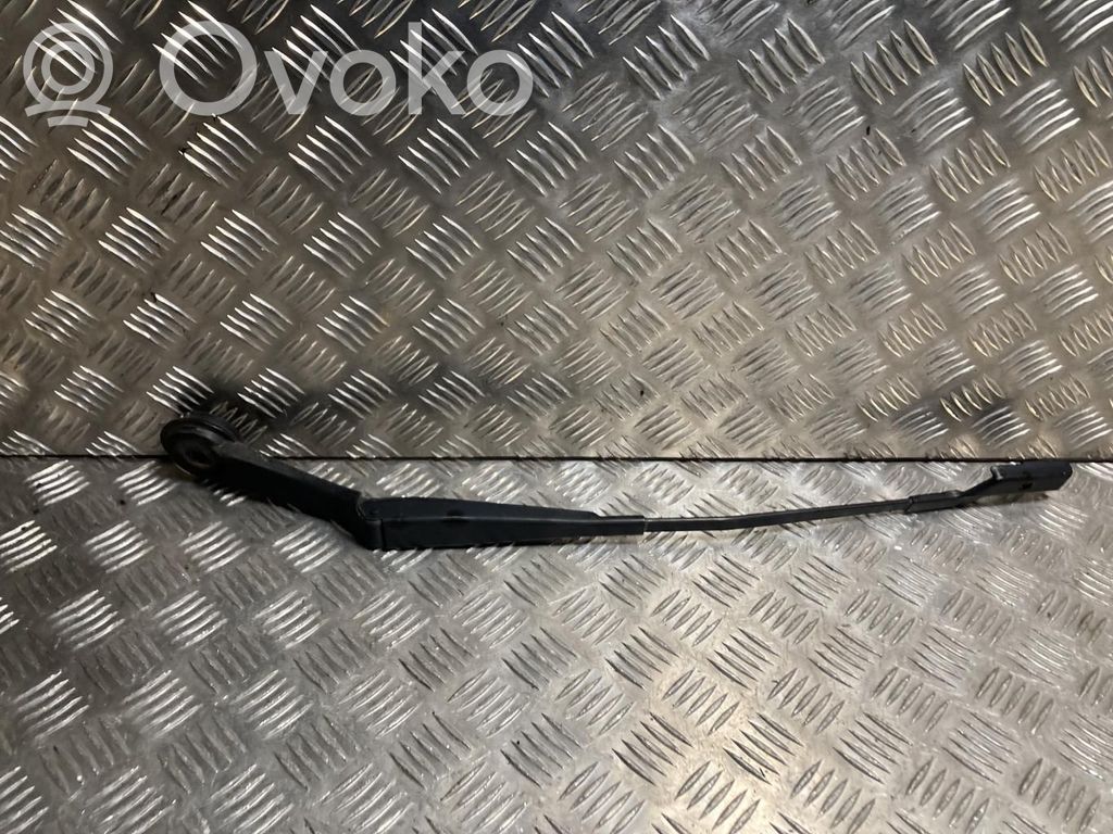 Ford Focus Front wiper blade arm 