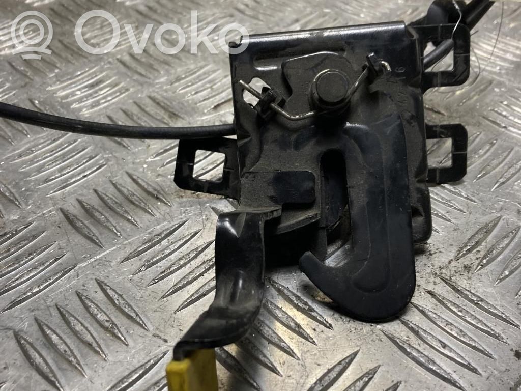 Fiat Tipo Spyna variklio dangčio 