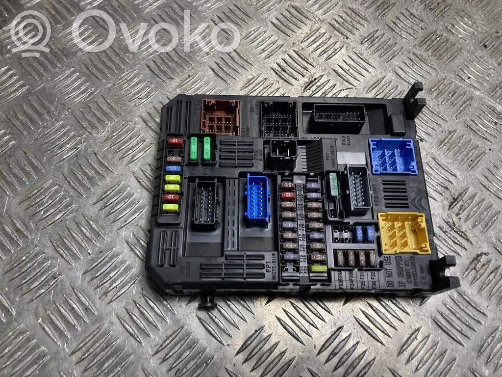 Peugeot Expert Fuse box set 