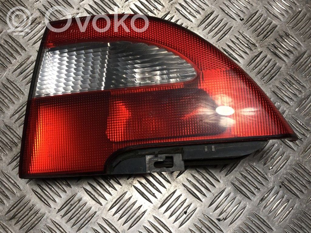 Renault Megane I Aizmugurējais lukturis virsbūvē 