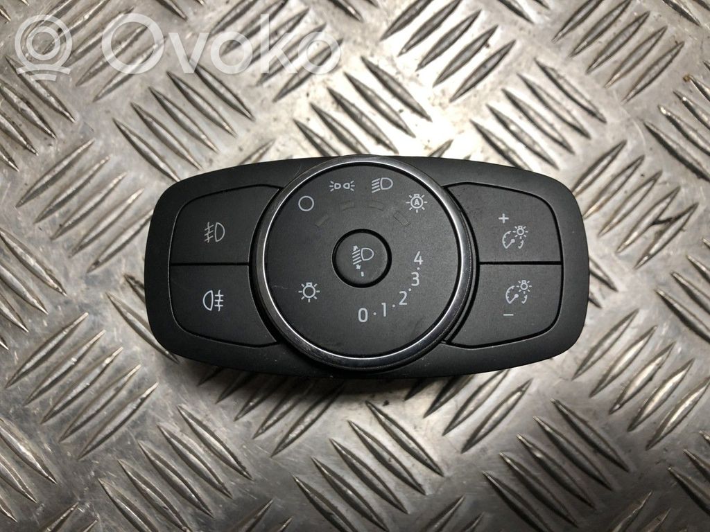 Ford Focus Light switch 