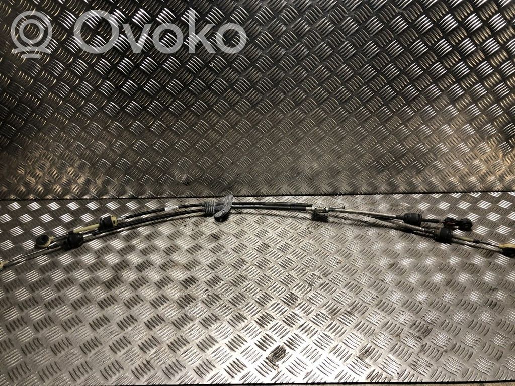 Ford Focus Gear shift cable linkage 