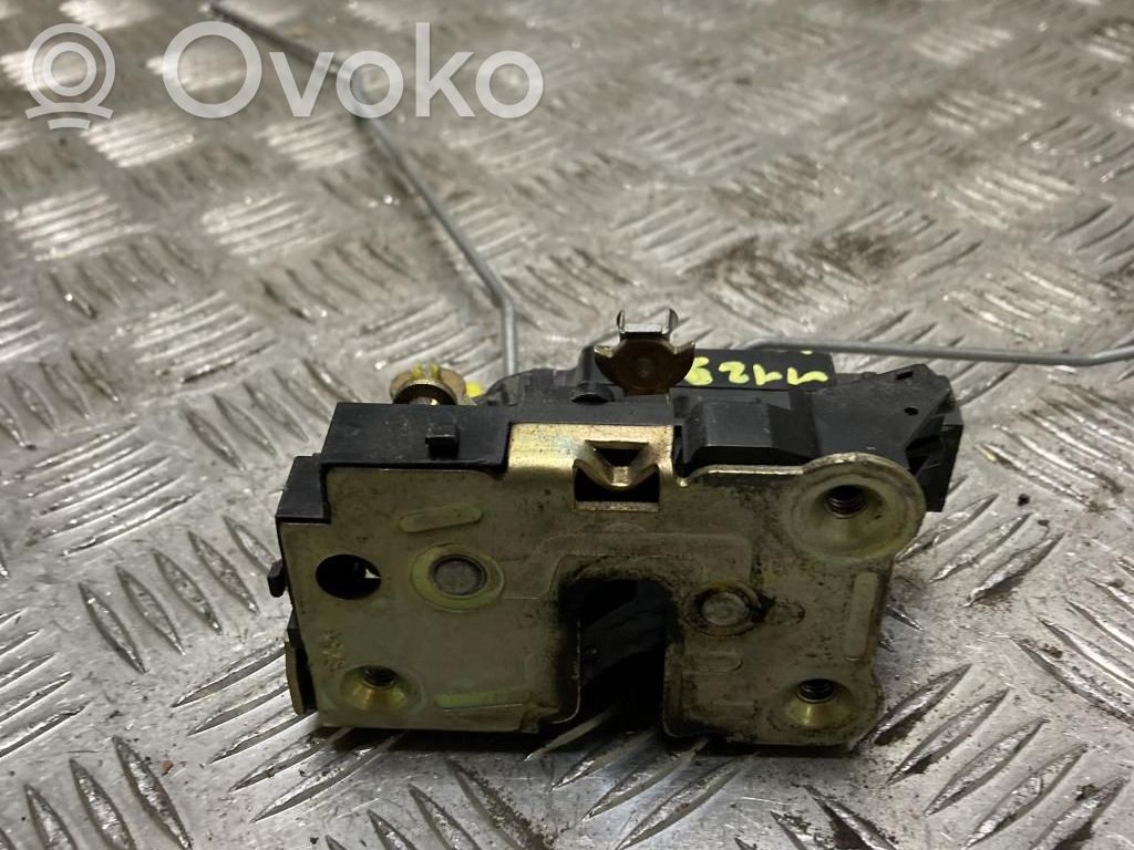 Etuoven lukko   8200727504,8200727504