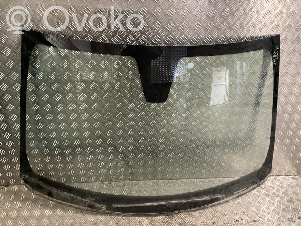 Volvo C30 Front windscreen/windshield window 