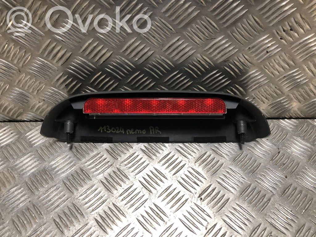 Citroen Nemo Third/center stoplight 
