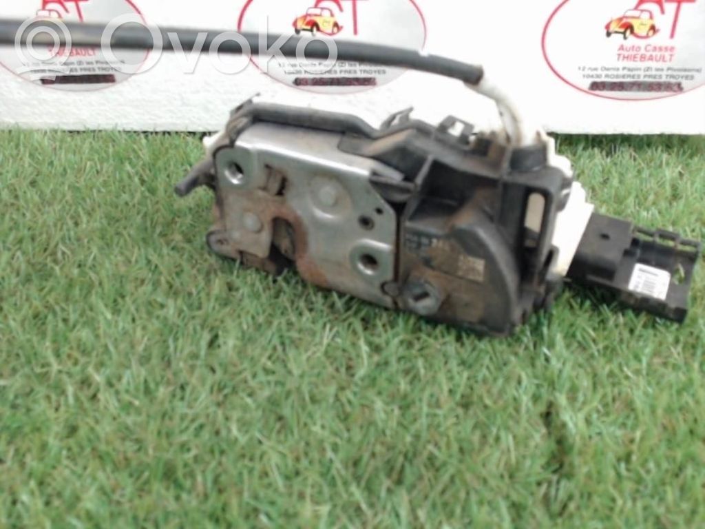 Priekšpusē slēdzene   9170KN,9170KN