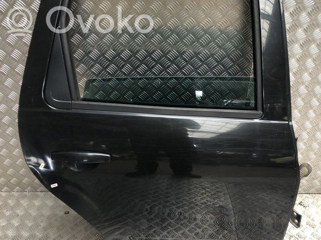 Dacia Duster Galinės durys 