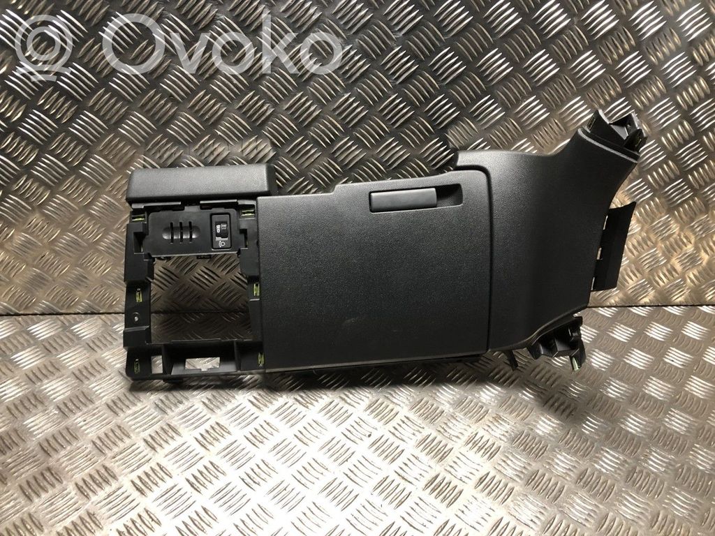 Hansikaslokero   8218YP,8218YP