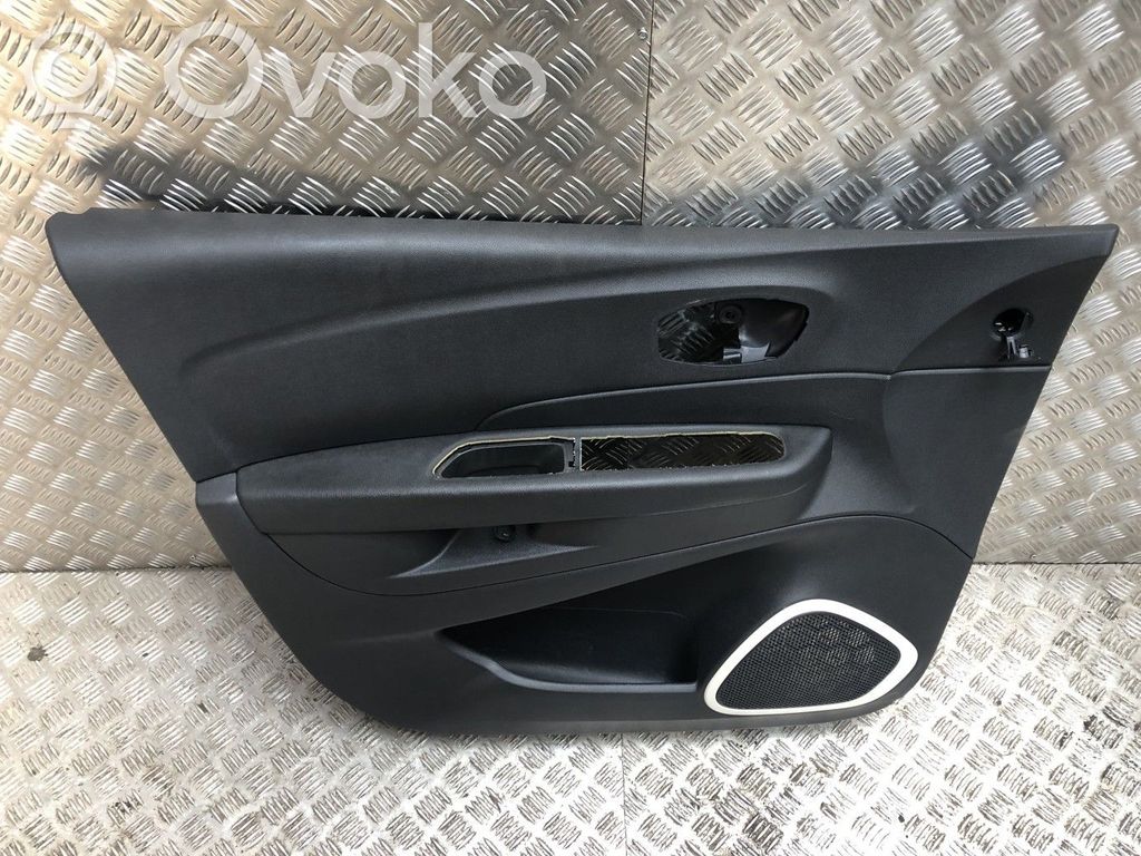 Renault Captur Priekšējo durvju apdare 