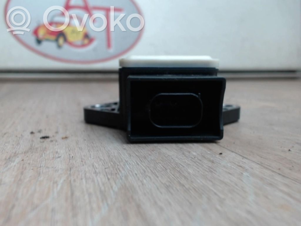 Sensor