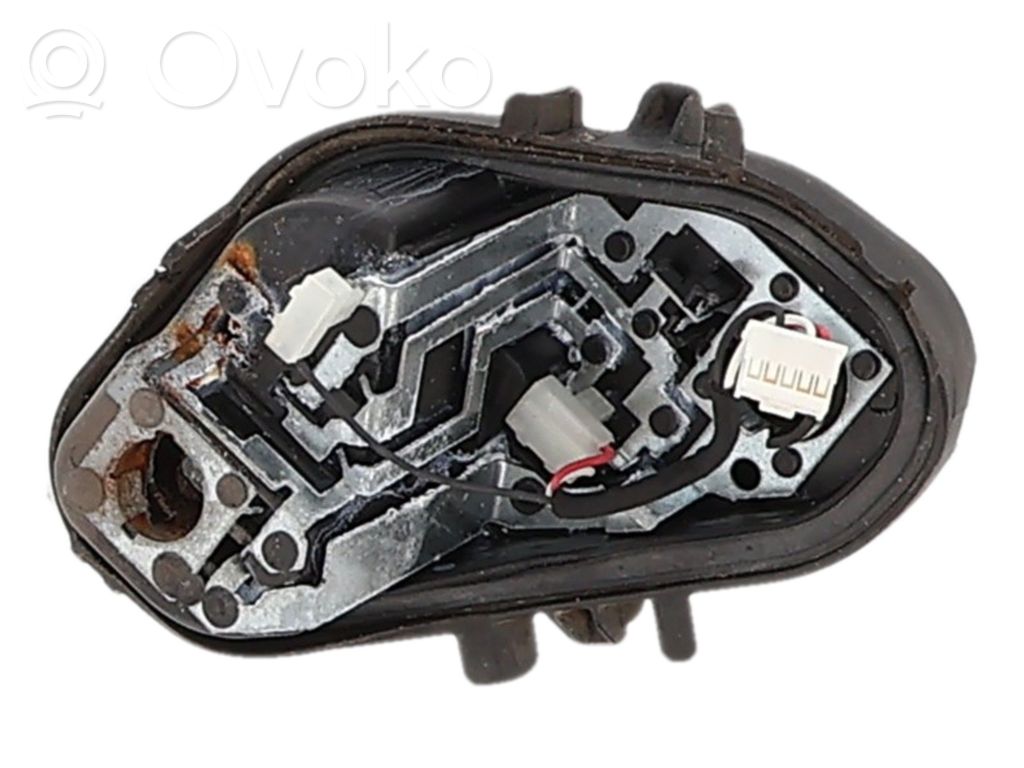 Seat Leon (5F) Lampa oświetlenia tylnej tablicy rejestracyjnej 