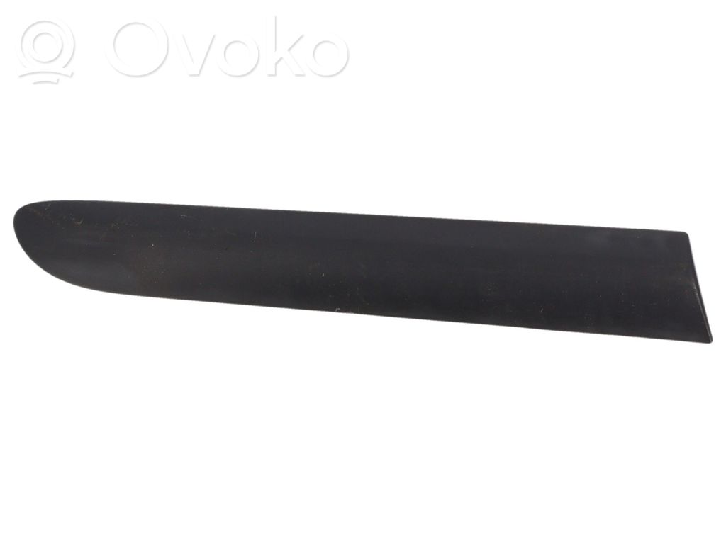 Renault Clio III Listwa tylnego błotnika