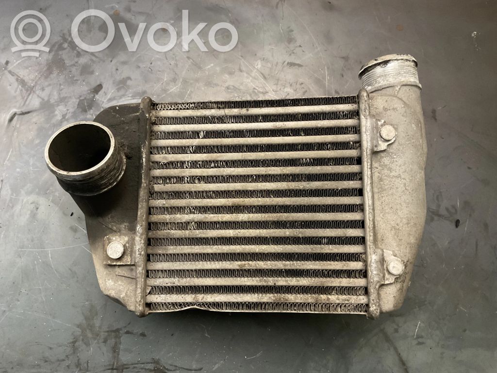 Audi A6 S6 C6 4F Interkūlerio radiatorius 