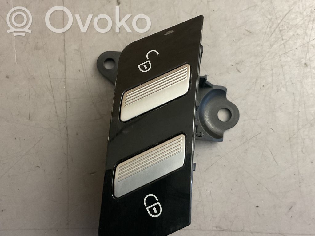 Central locking switch button   A2218201210,054812335310316,STV81174,033710101