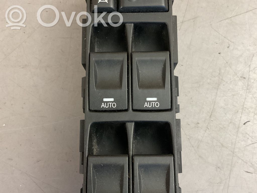 Electric window control switch   04602736AA