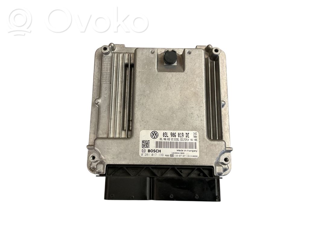 Seat Exeo (3R) Engine control unit/module 