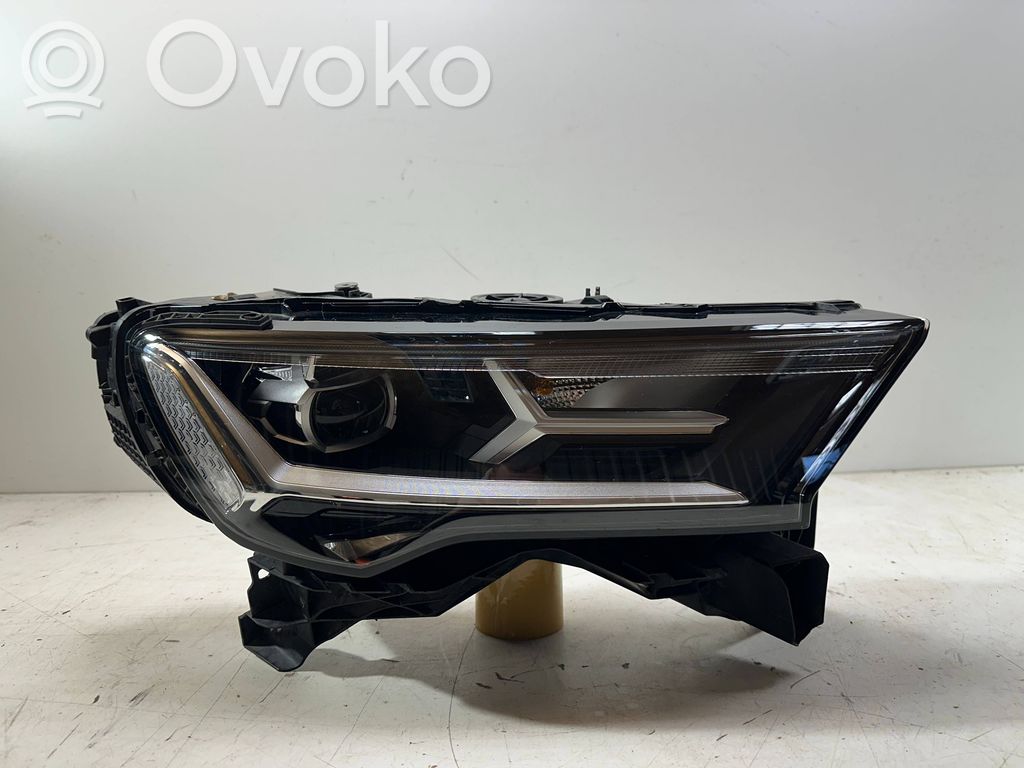 Audi Q7 4M Headlight/headlamp 