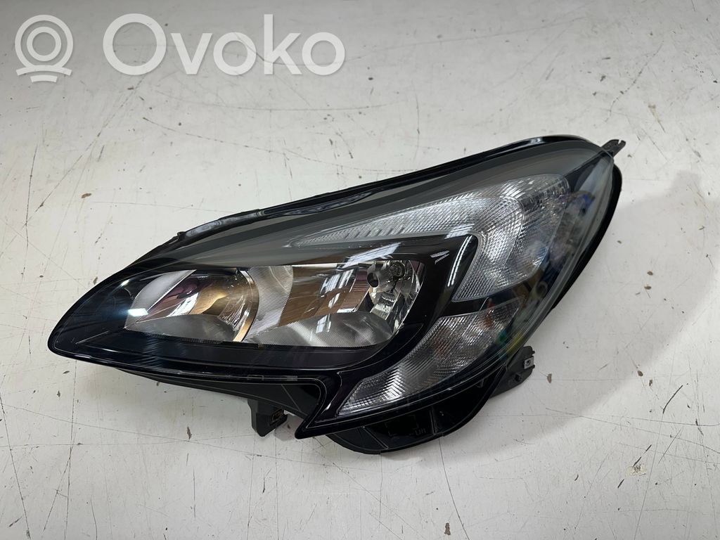 Opel Corsa E Headlight/headlamp 