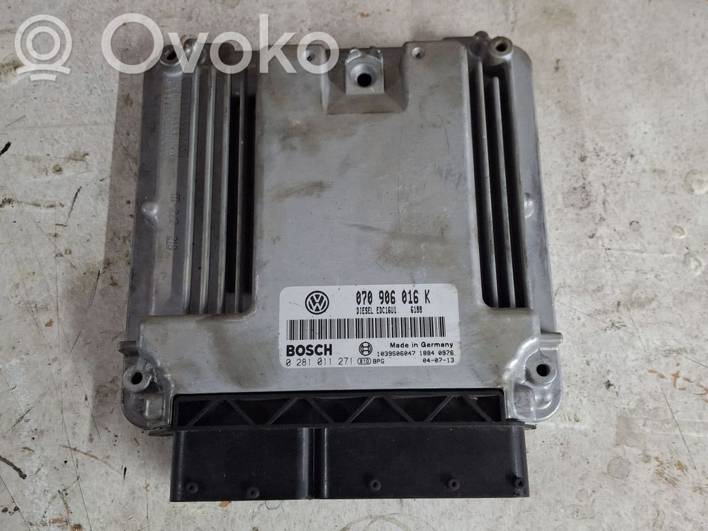 Volkswagen Multivan T5 Unitate/modul de control motor 