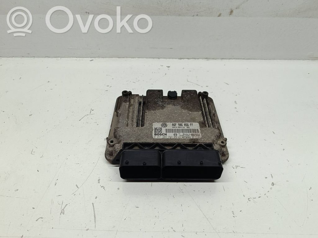 Volkswagen Jetta V Engine control unit/module 