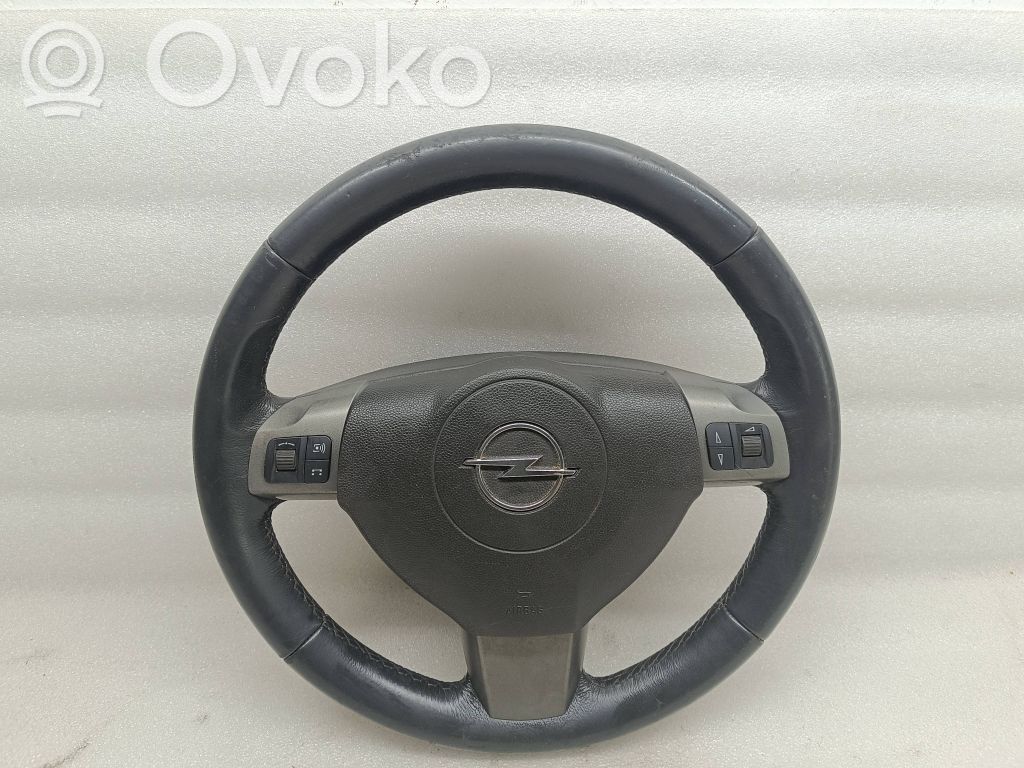 Opel Astra H Ohjauspyörä 