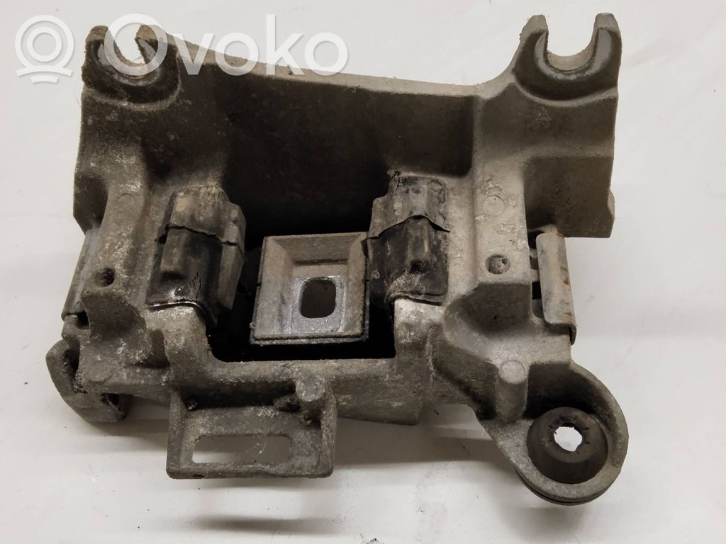 Renault Megane III Engine mount bracket 