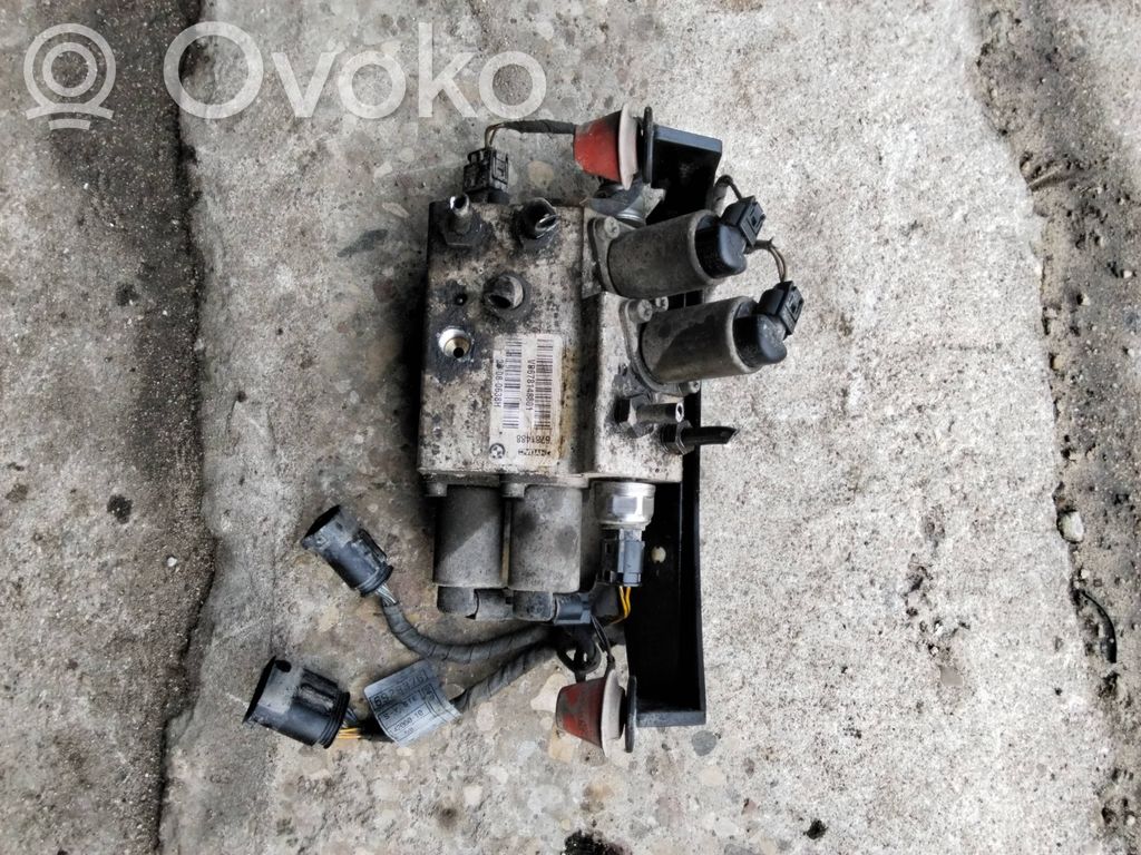 BMW 5 E60 E61 Active stabilizer control/valve assembly 