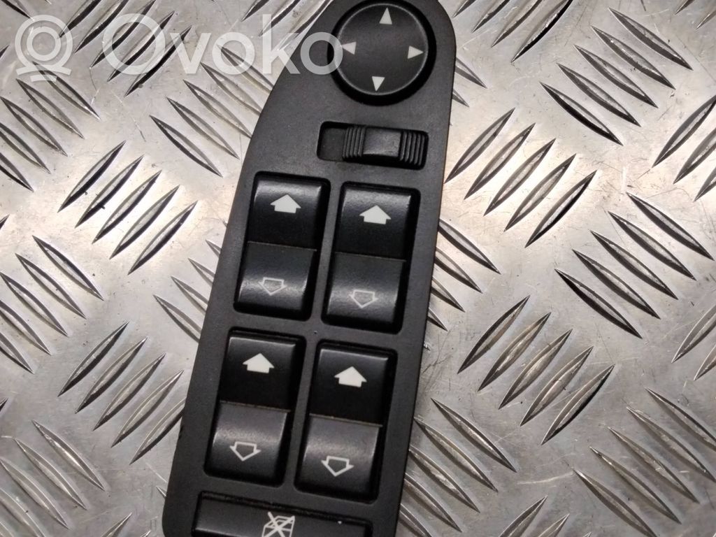 Electric window control switch   6904306,868668