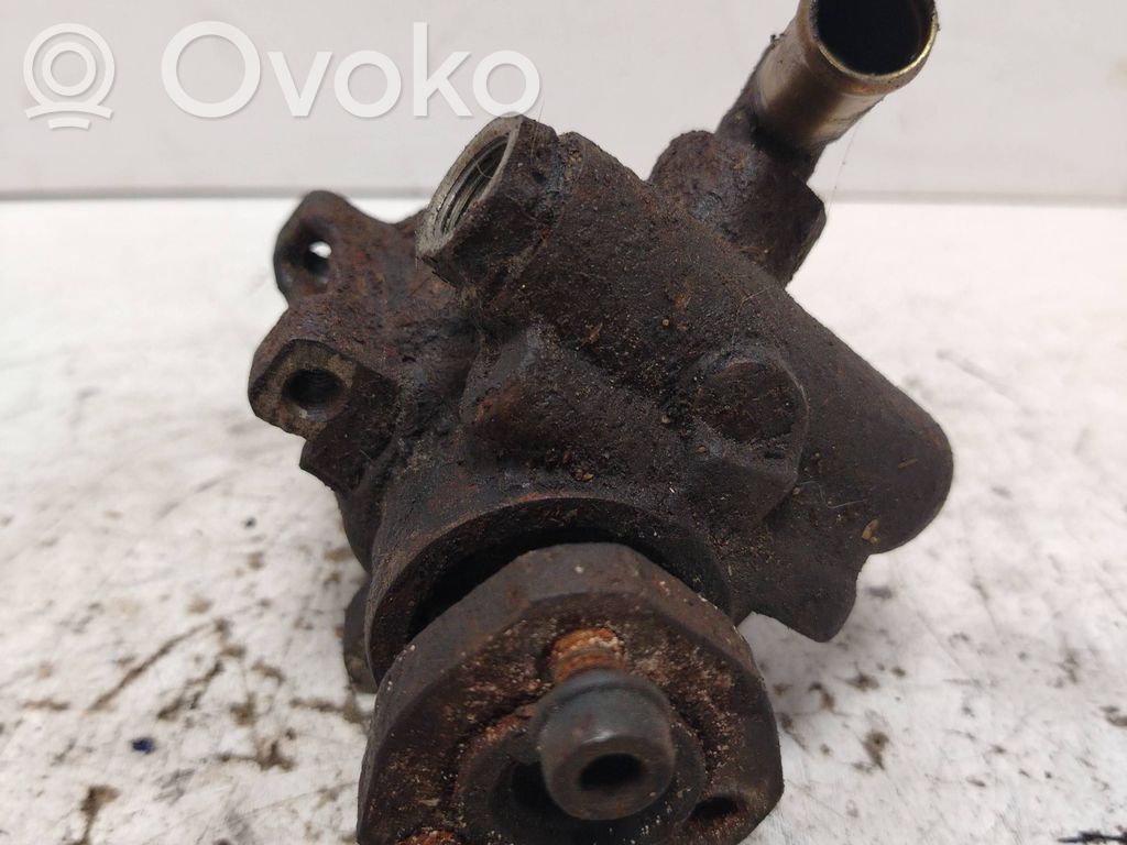 Audi A3 S3 8L Ohjaustehostimen pumppu 